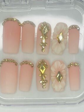 Luxury Pink Handmade Press-On Nail Set with Gold Accents